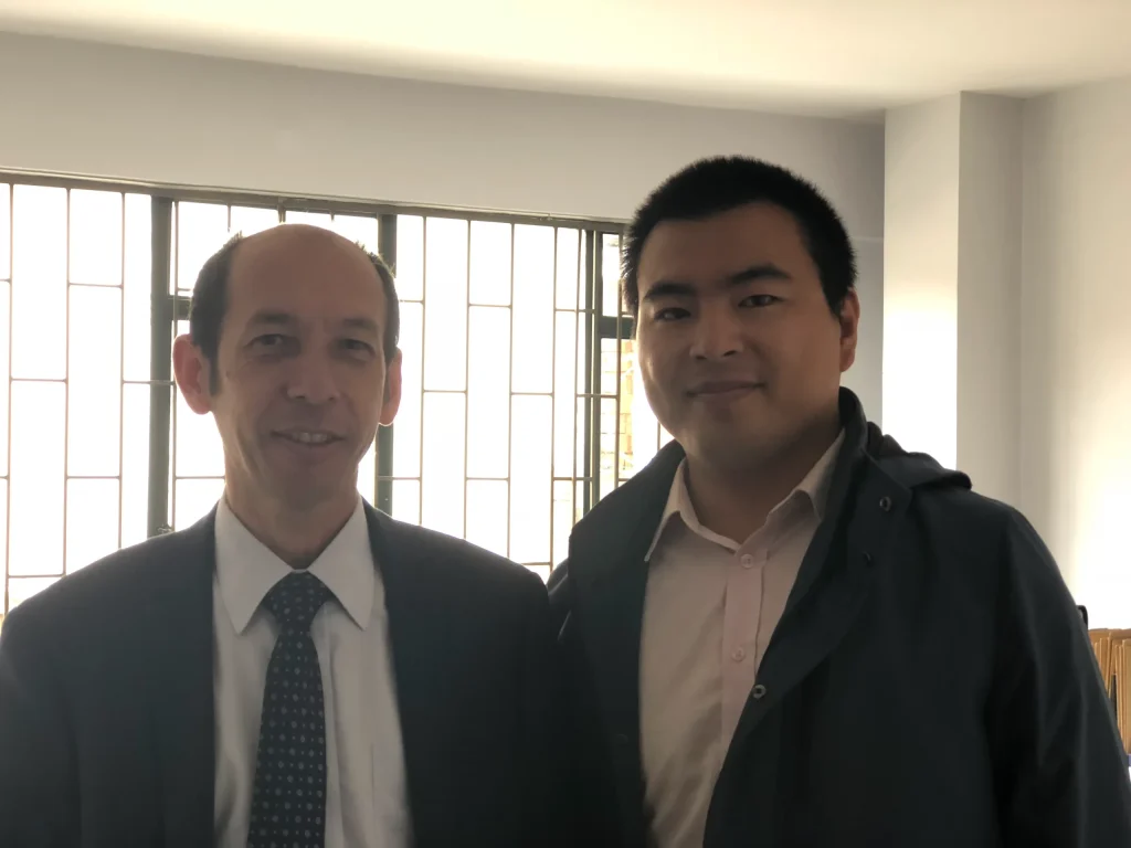 Akicare meeting an ultrasound equipment customer at their office