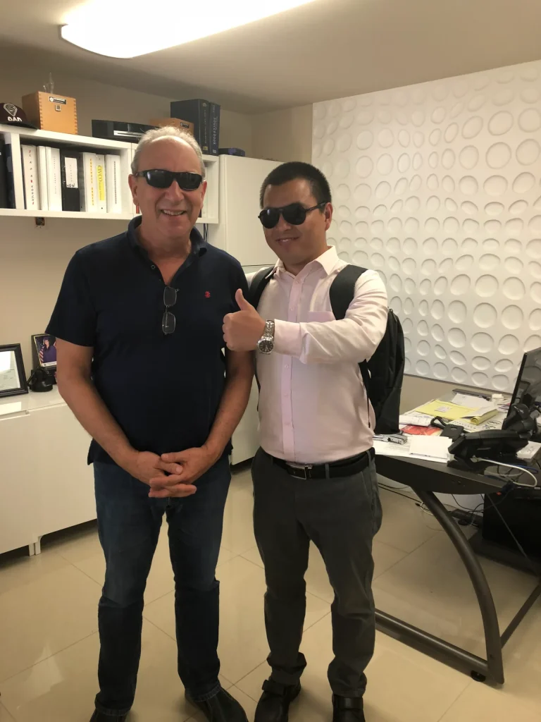 Akicare meeting an ultrasound equipment customer at their office