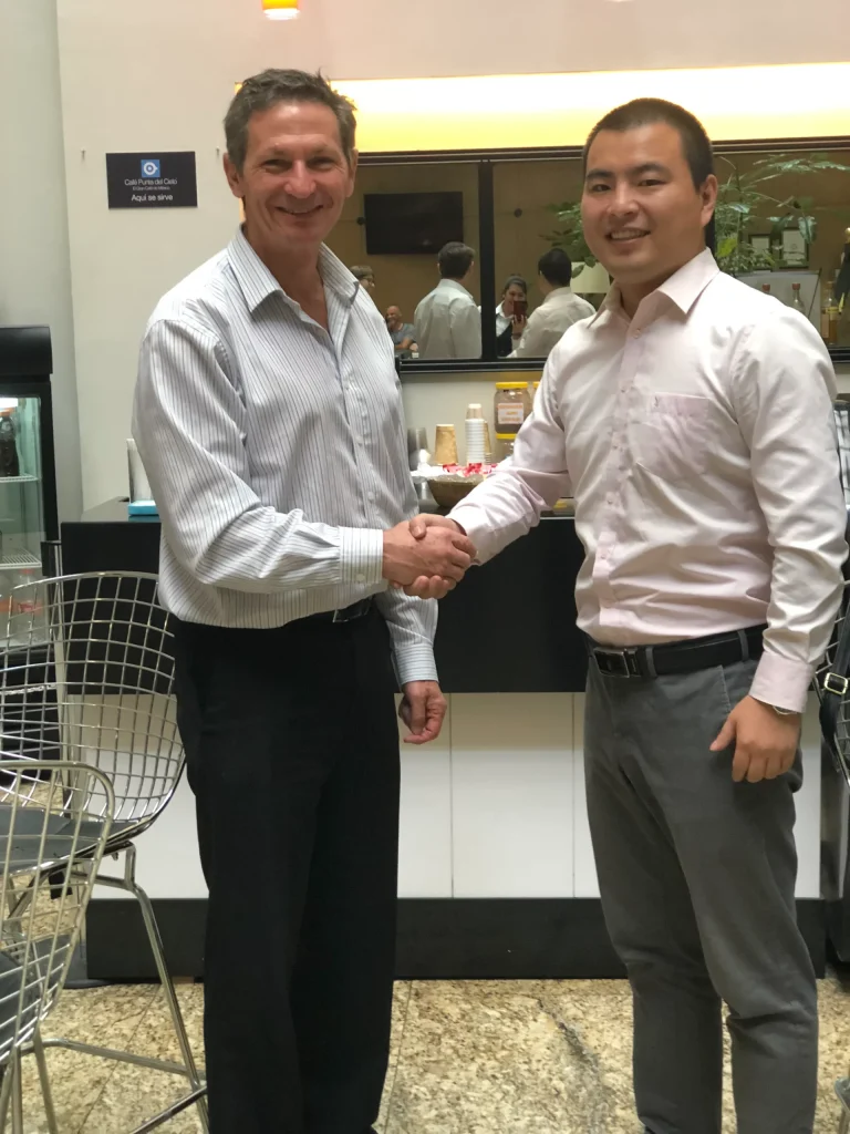 Akicare meeting an ultrasound equipment customer at their office