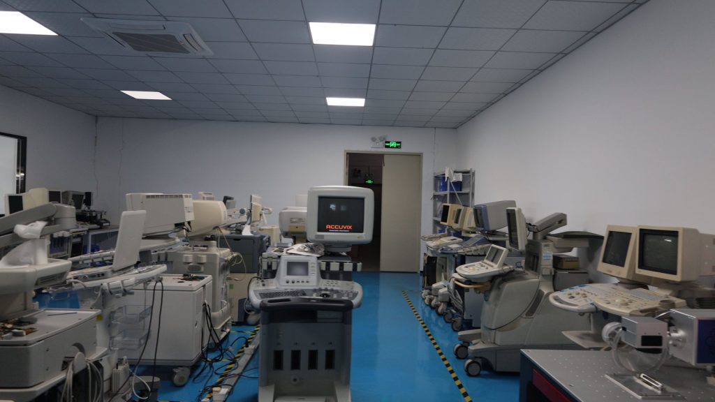 Transdutor Siemens: Modelos, Compatibilidade e Reparo 1 Aparelhos de ultrassom mantidos para teste de transdutores após o reparo