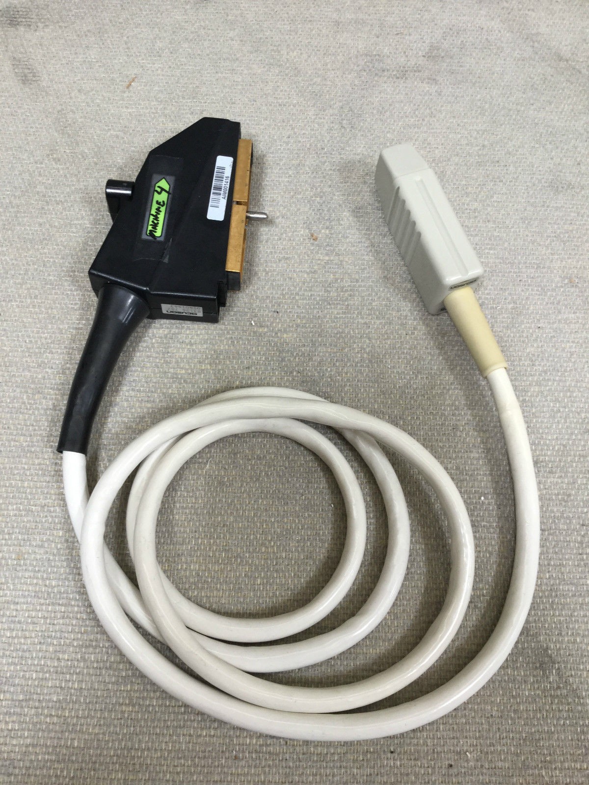 Siemens (Acuson) S3194 Ultrasound Probe Repair 1 siemens (acuson) s3194 probe repair Siemens (Acuson) S3194 ultrasound probe - representative image