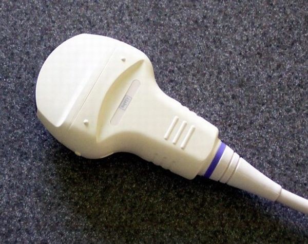 aloka-ust-9102-3-5-ultrasound-probe-18fe7af4ff.jpg Hitachi Aloka UST-9102-3.5 ultrasound probe - representative image