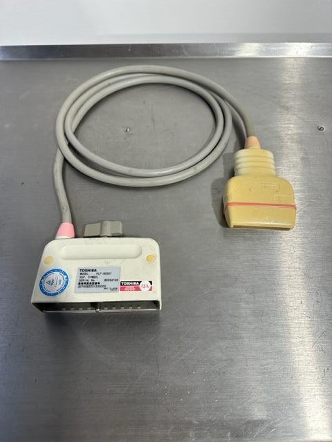 toshiba-plf-805st-ultrasound-probe-5832e42156.jpg Toshiba PLF-805ST ultrasound probe - representative image