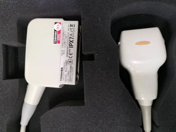 Toshiba PLU-704BT (11L4) ultrasound probe - representative image